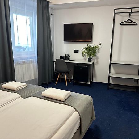 Cube House Aparthotel Краків Екстер'єр фото