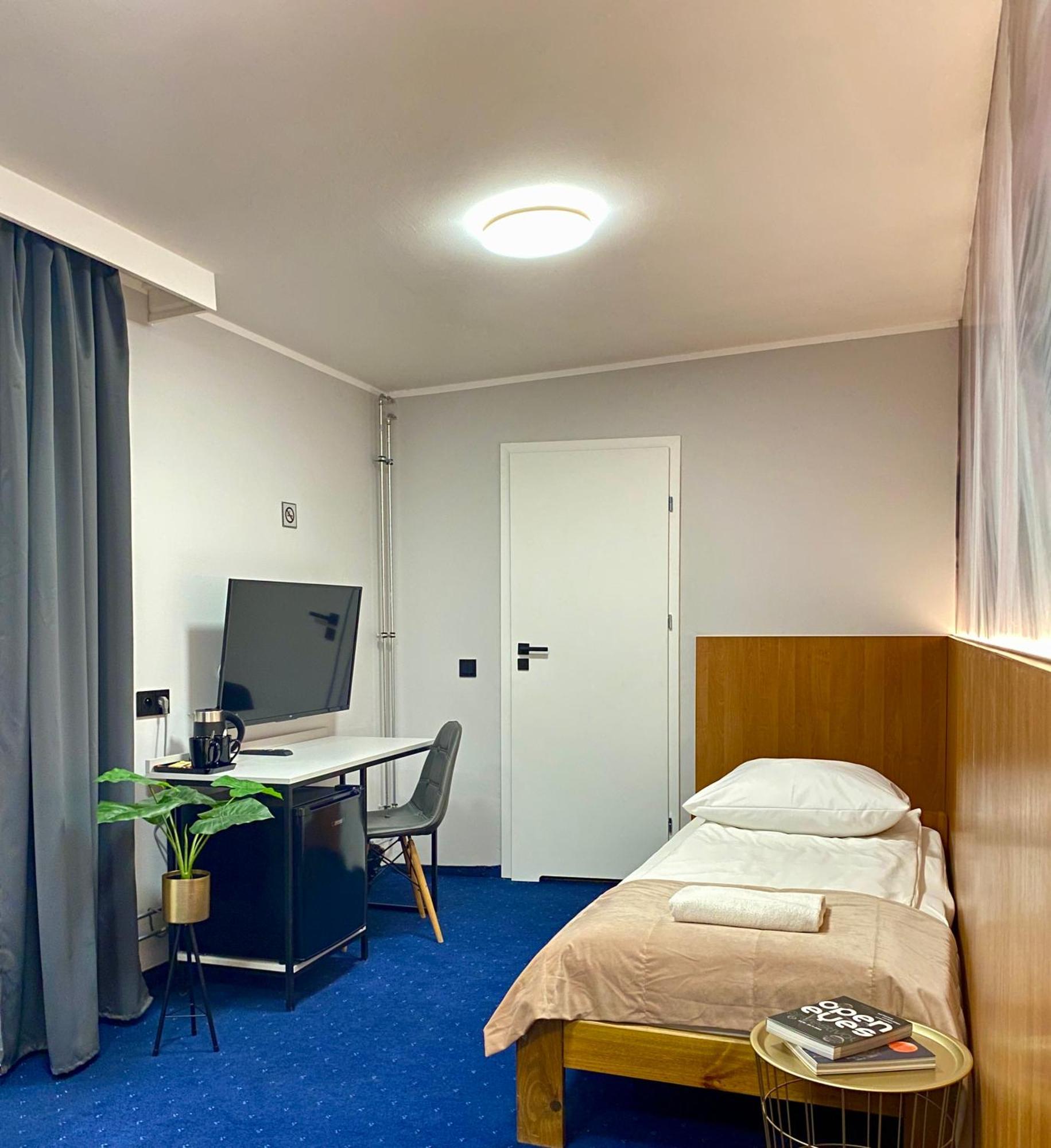 Cube House Aparthotel Краків Екстер'єр фото